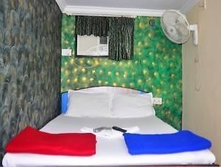 מומביי Right Choice Budget Hotel מראה חיצוני תמונה