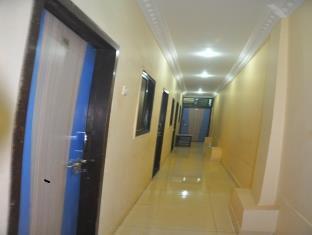 מומביי Right Choice Budget Hotel מראה חיצוני תמונה